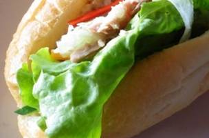 Problems with Dirty Hands, Dishes; 'Multiple Roaches;' Three Dollar Cafe Responds to Poor Score